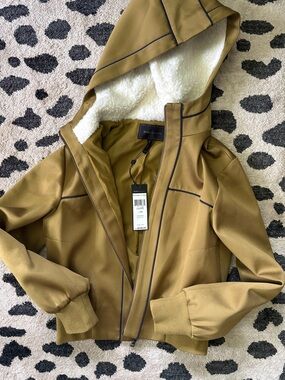 BCBGMaxAzria Dark Chartreuse Jacket with Navy Piping